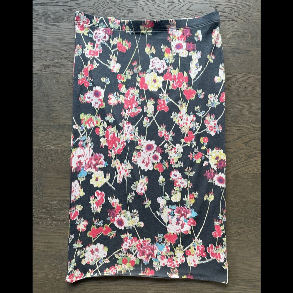 Soprano Floral Pencil Skirt